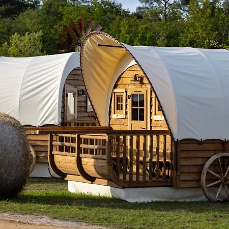 Camping O'tel Park Le Bernard